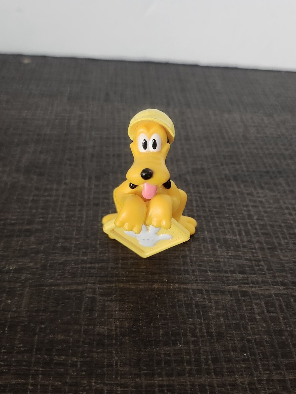 📌 SOLD. Pluto - Picture 1 of 6